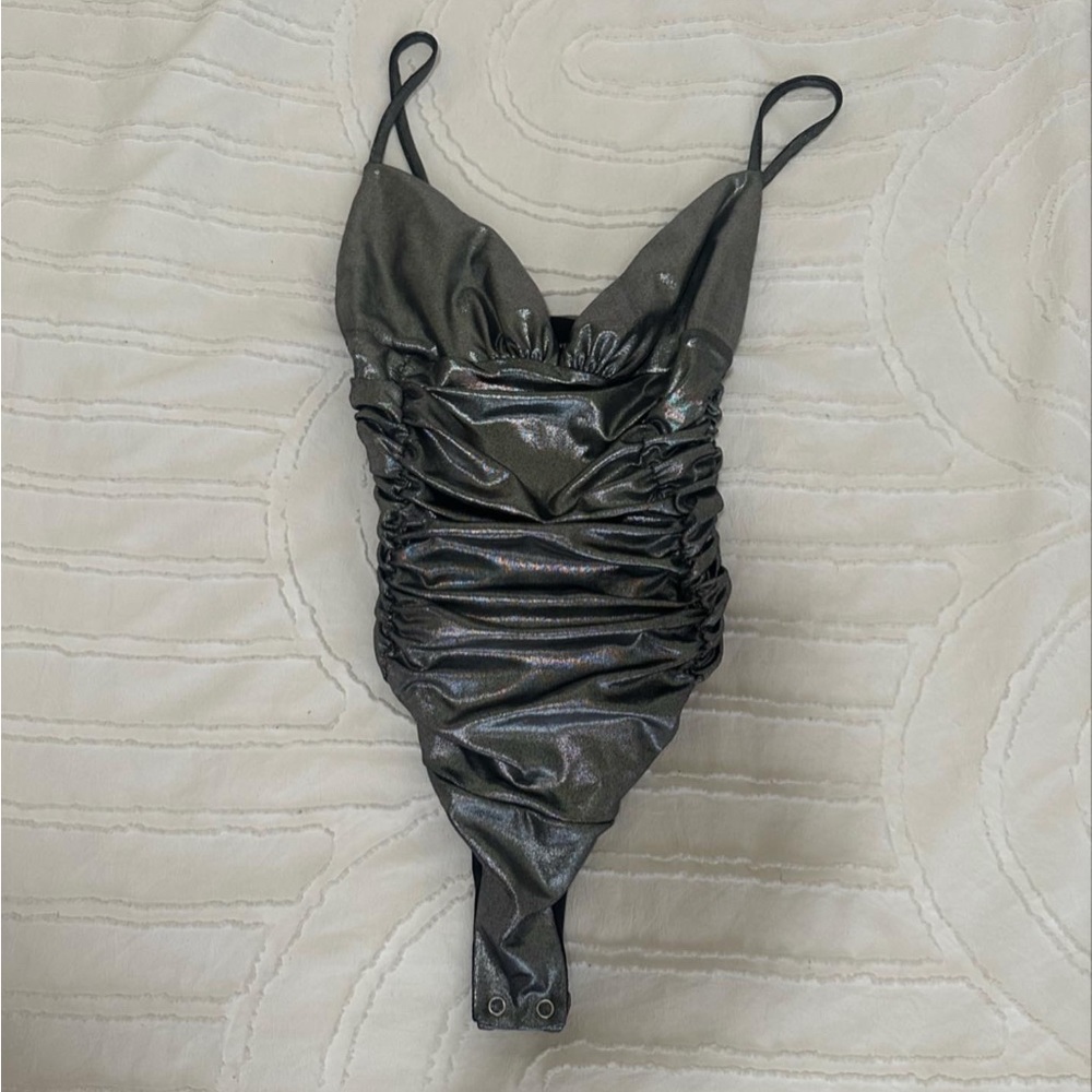 Forever 21 scrunch metallic